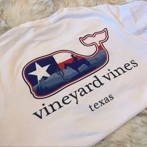 Men’s Vineyard Vines Graphic Whale Tee XS Texas Flag
